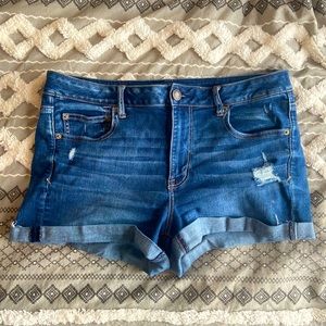 American Eagle Shorts Size14